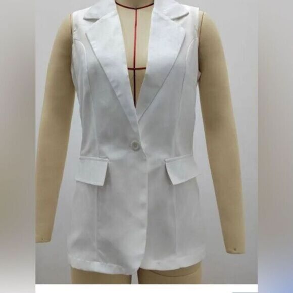 NWOT Women’s Spring Summer White Sleeveless Blazer Vest Flap Faux Pockets XL - Picture 1 of 6
